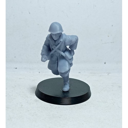 28 mm Greek Soldier WW2 Army Nurse unpainted